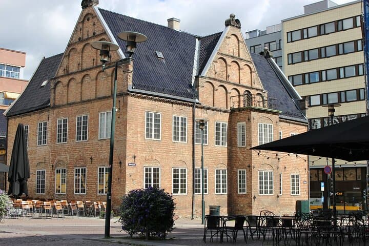Oslo Old Town Highlights Private Walking Tour 5