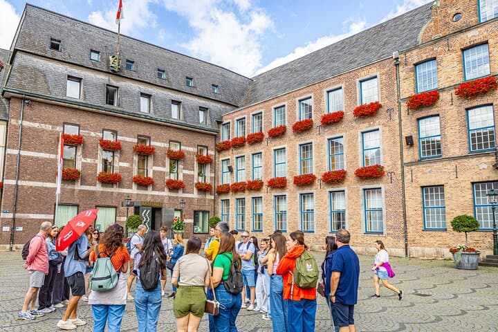 Private Düsseldorf Walking Tour – History, Culture & Hidden Gems 4