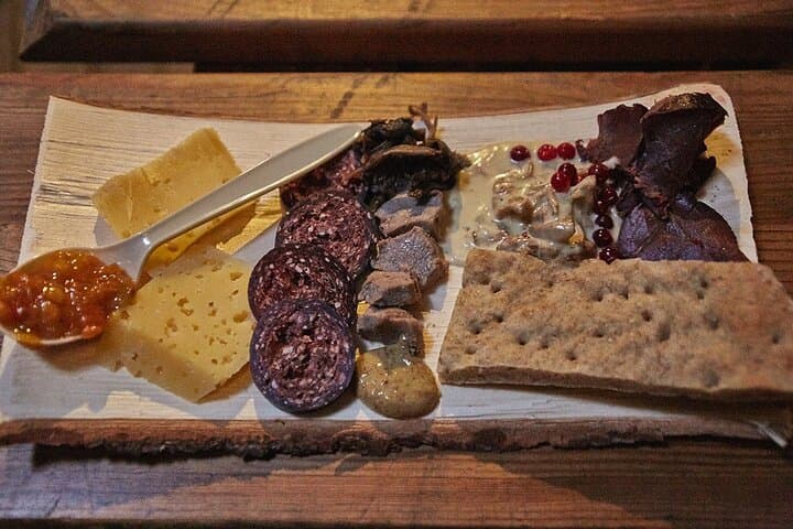 Northern Light Tour with Sami Dinner 3