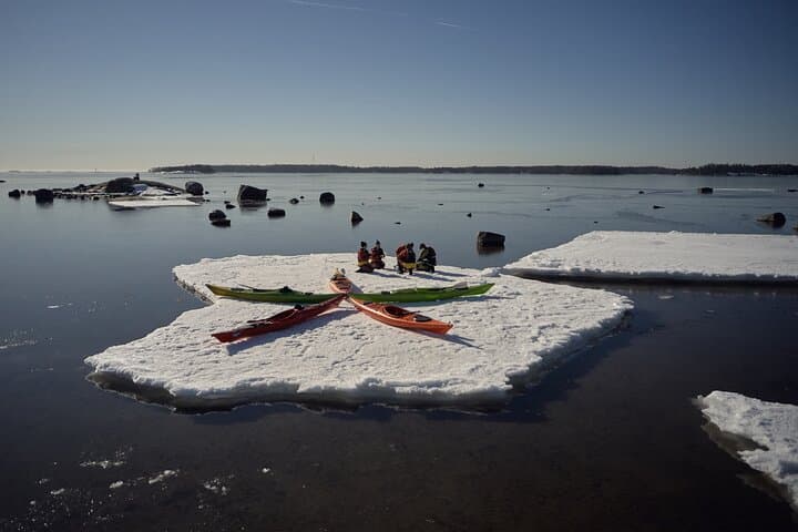 Winter kayaking in Eastern Helsinki archipelago