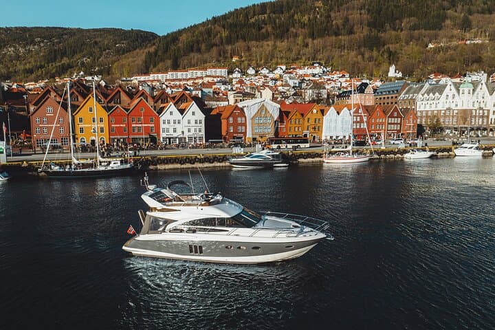 Private evening or afternoon cruise in Bergen