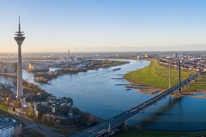 Best of Düsseldorf: Guided Tour of the Historic City Center 2