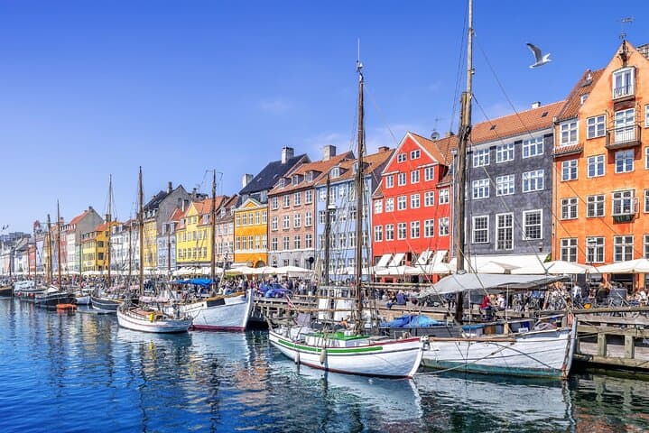 Copenhagen: 3 hrs Private Sightseeing in Premium Vehicle 5