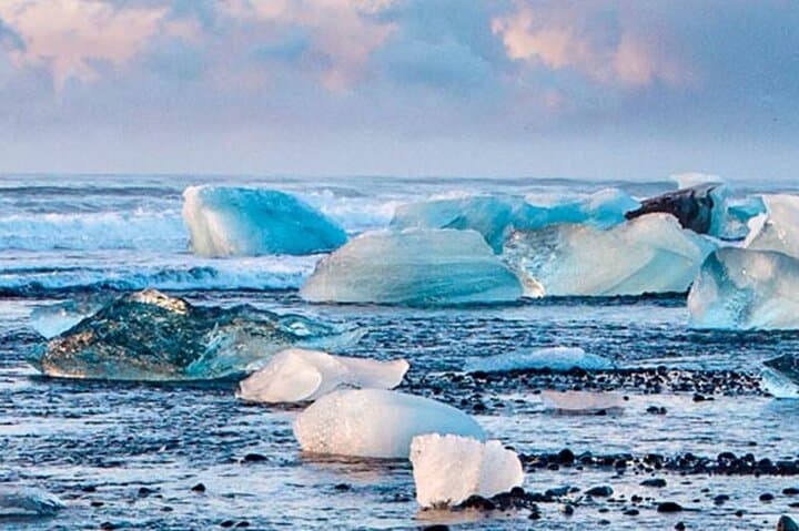 Diamond Beach and Jökulsárlón Day Tour with Boat Ride(Optional) 2