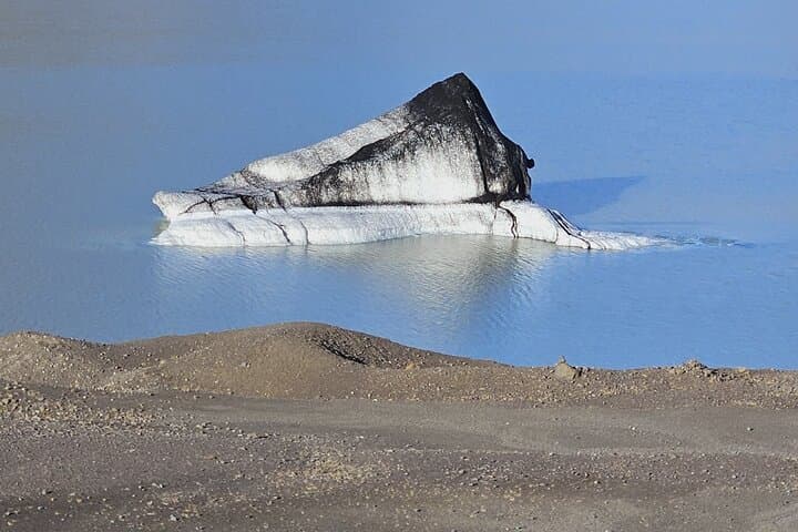 Diamond Beach and Jökulsárlón Day Tour with Boat Ride(Optional) 4