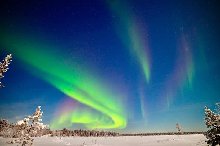 Private Group: Northern Lights Hunt 4x4 SUV with Aurora guarantee 5