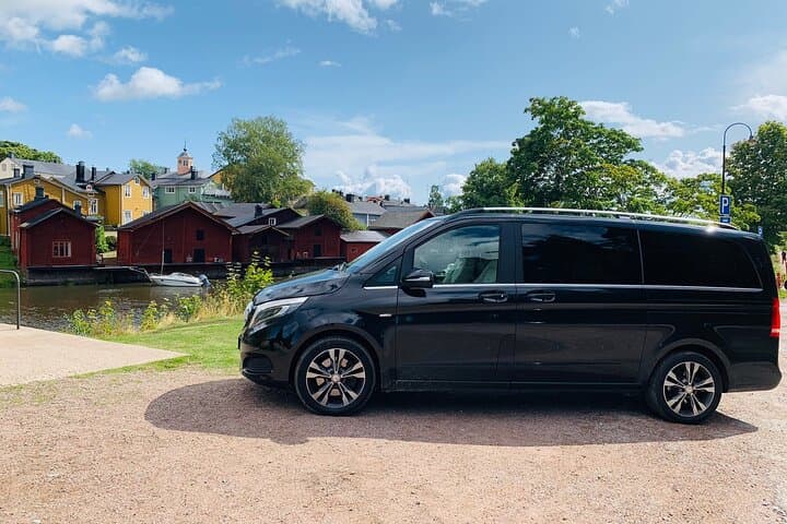 Helsinki and Porvoo Private Tour by Luxury Car with Guide 2