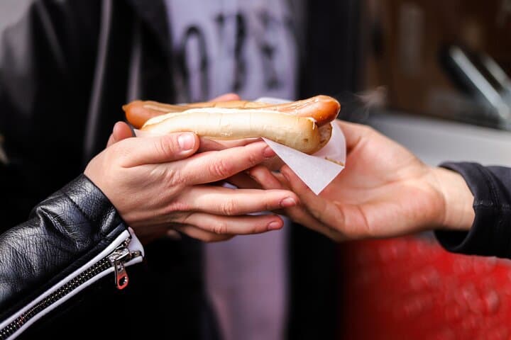 Akureyri Food Walk With 5 Tastings and a Local Guide 4