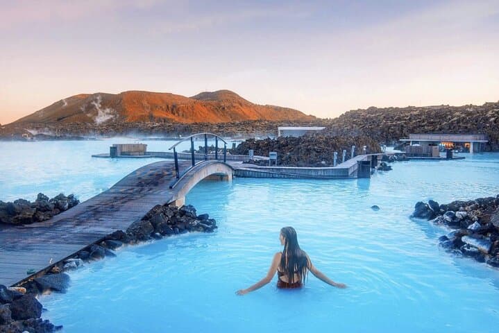 Blue Lagoon Private Transfer :From KEF or Reykjavik 2