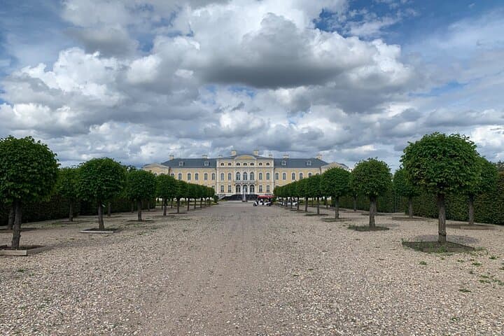 Rundale Palace and Bauska Castle from Riga 5