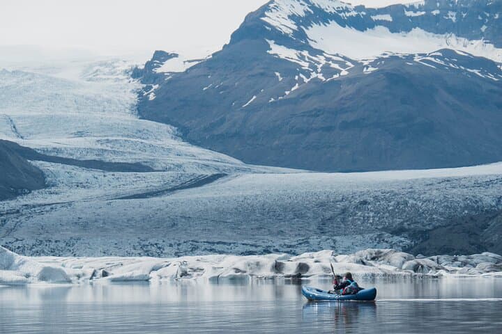 Heinabergslón Kayak and Hike