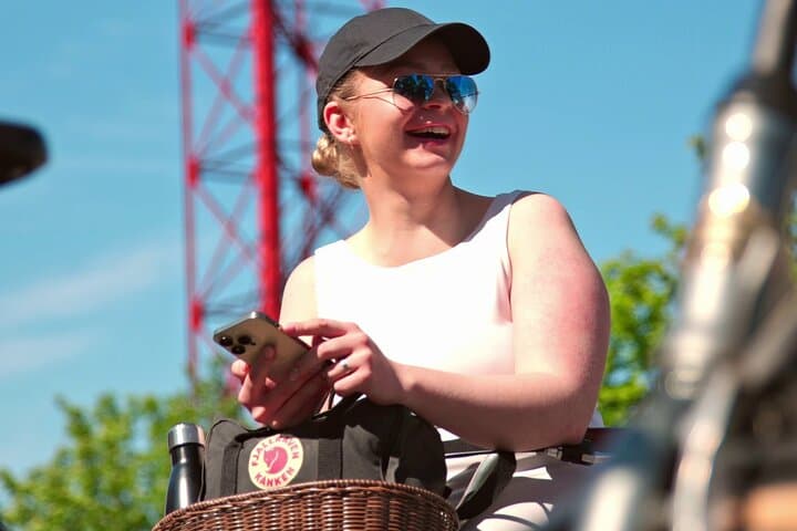 Tampere Scenic Bike Tour with Sauna and Local Flavors 5