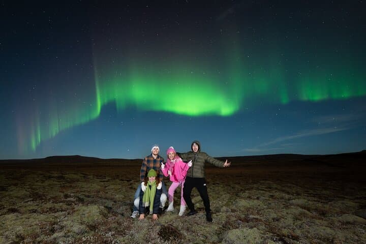 Reykjavik Private Northern Lights Tour with Pro Photographer 3