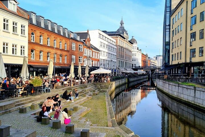 Aarhus Mystery Quest: Outdoor Exploration Game and Tour