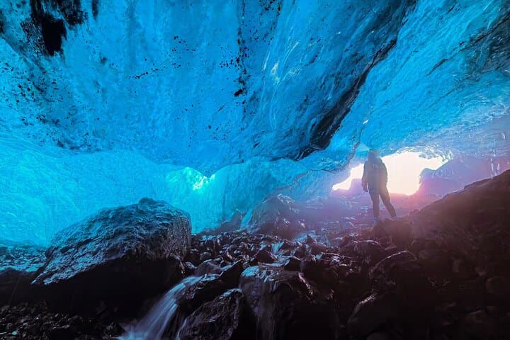 Sólheimajökull Glacier Hike with Ice Cave Exploration 5