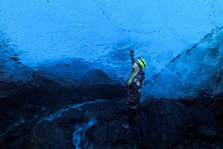 Sólheimajökull Glacier Hike with Ice Cave Exploration 3