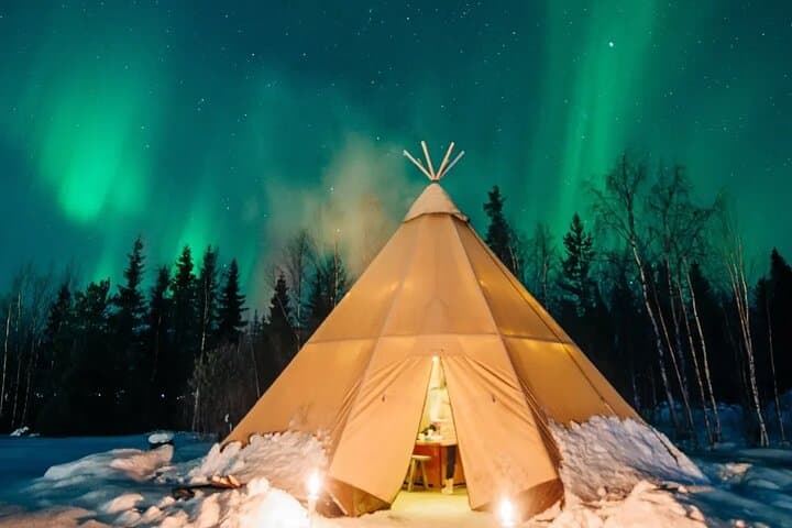 Kiruna: Northern Lights Tour with Sami BBQ Dinner