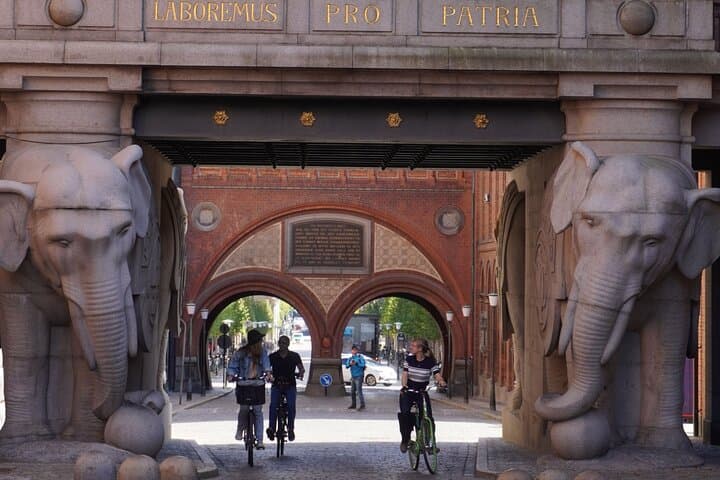 Copenhagen Food Bike Tour - taste local delights 2