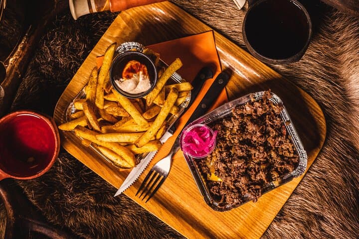 Kiruna: Aurora Chase with Street Food Dinner & Nature Guides 4