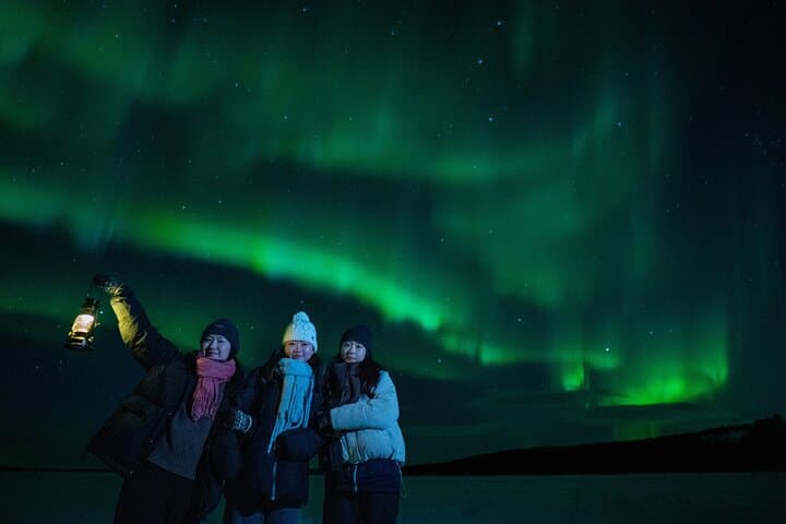 Rovaniemi Private Unlimited Range Northern Lights Hunt VIP Van