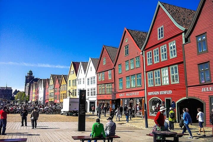 Guided day tour - Mostraumen Cruise, City Walk & Flöyen Funicular 3