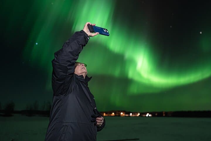 Northern Lights Hunting Photography Tour in Rovaniemi Finland 5