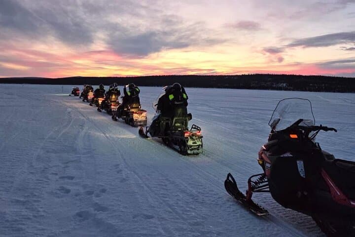 Snowmobile Adventure in Kiruna 4