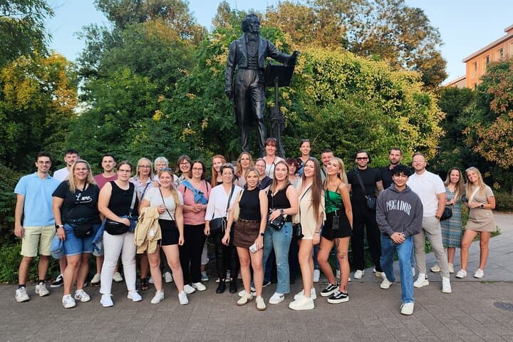 Düsseldorf PubCrawl: 4 Venues, Welcome Shots + Club Entry 2