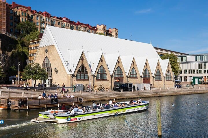 24h Gothenburg Hop-On Hop-Off Boat Tour 3