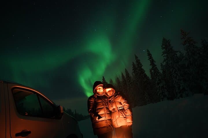 Rovaniemi Private Northern Lights Guaranteed Hunting with HD Pics 5
