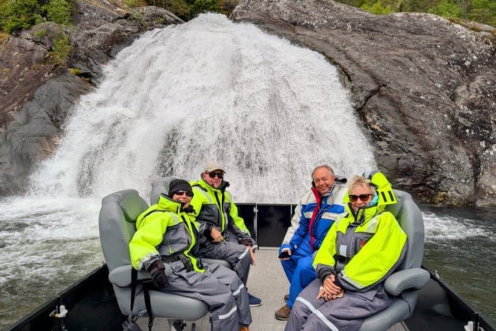 Mostraumen Lux Pontoon Cruise - Bergen Fjords 3